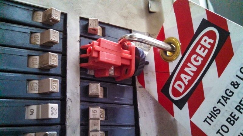 cedar-lake-electric-breaker-lock